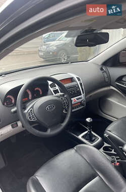 Хетчбек Kia Ceed 2007 в Кривому Розі фото 11 Хетчбек Kia Ceed 2007 в Кривому Розі