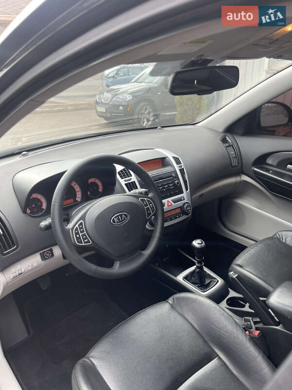 Хетчбек Kia Ceed 2007 в Кривому Розі фото 11 Хетчбек Kia Ceed 2007 в Кривому Розі
