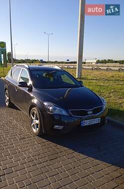 Kia Ceed  2010
