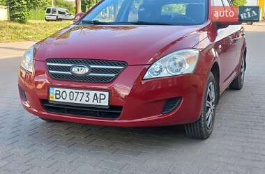 Хэтчбек Kia Ceed 2009 в Тернополе