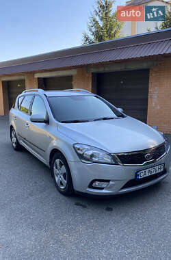 Kia Ceed  2010