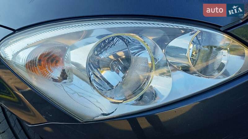 Хэтчбек Kia Ceed 2007 в Ровно
