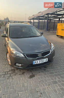 Kia Ceed  2011