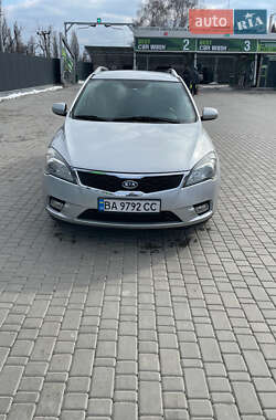 Kia Ceed  2009