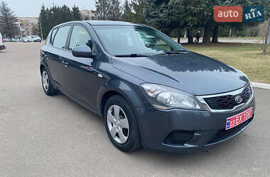 Kia Ceed  2010