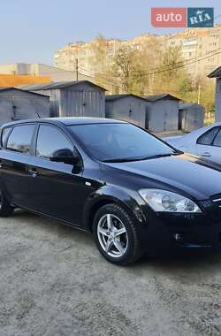 Kia Ceed  2009