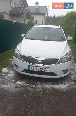 Kia Ceed  2011