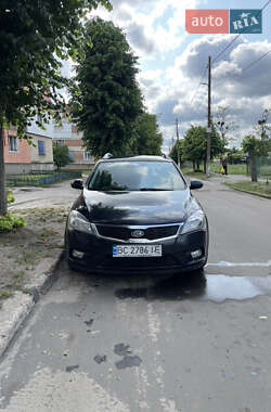 Kia Ceed  2011