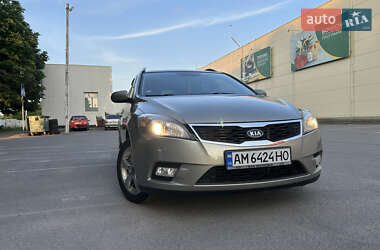 Kia Ceed  2011