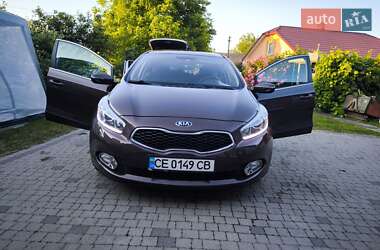 Kia Ceed  2012