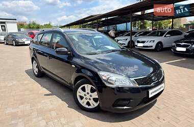 Kia Ceed  2010