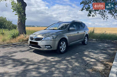 Kia Ceed  2011