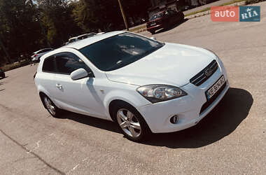 Kia Ceed  2010