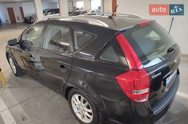 Kia Ceed  2010