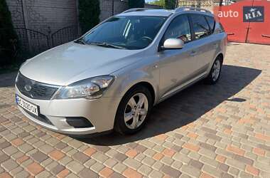 Kia Ceed  2010
