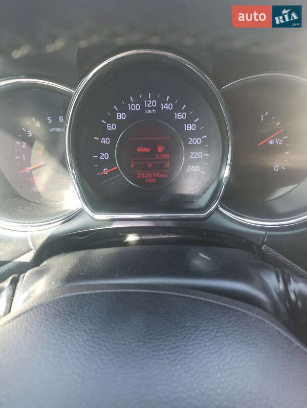 Универсал Kia Ceed 2014 в Обухове