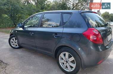 Kia Ceed  2008