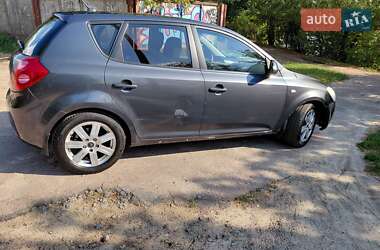 Хэтчбек Kia Ceed 2008 в Киеве