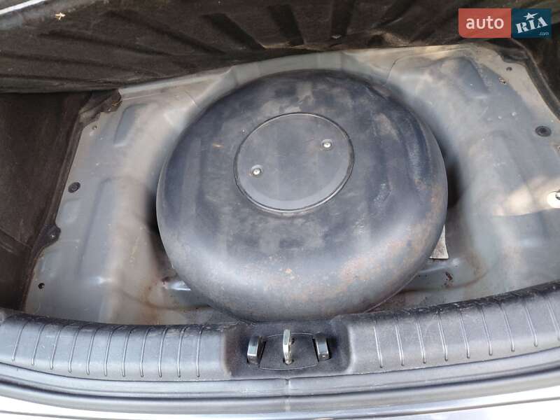 Хэтчбек Kia Ceed 2008 в Киеве