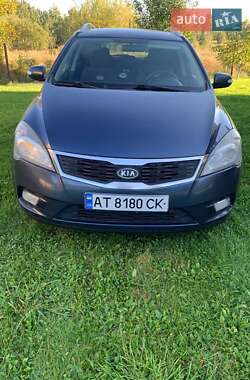 Kia Ceed  2010