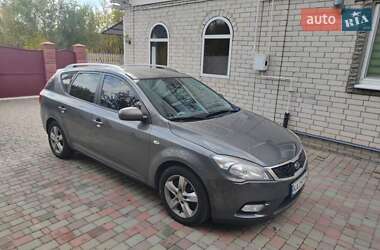 Kia Ceed  2011