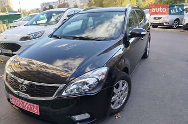 Kia Ceed  2011