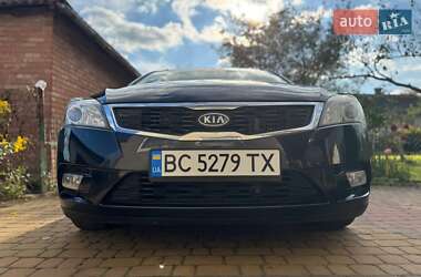 Kia Ceed  2011
