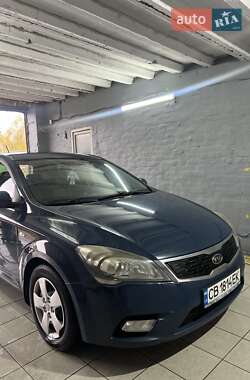 Kia Ceed  2010