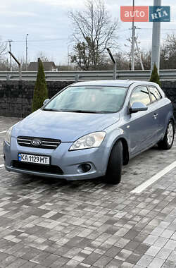 Kia Ceed  2009