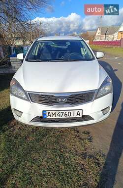 Kia Ceed  2010