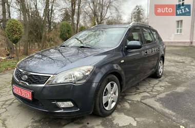 Kia Ceed  2011