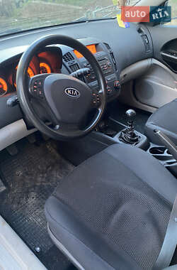 Хетчбек Kia Ceed 2007 в Хмельницькому