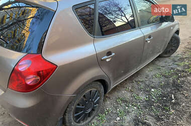 Хетчбек Kia Ceed 2007 в Хмельницькому