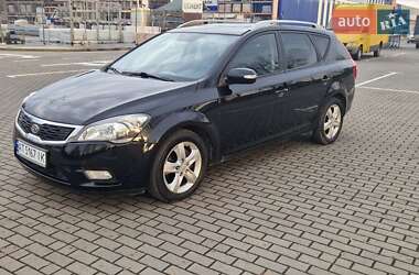 Kia Ceed  2011