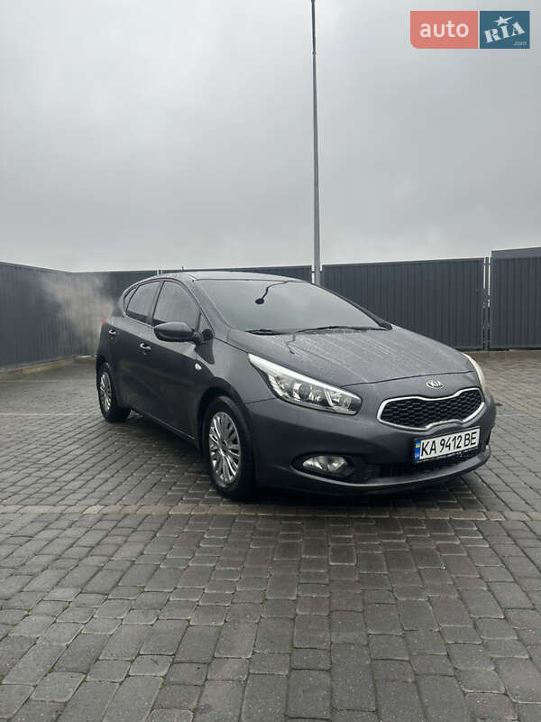 Хетчбек Kia Ceed 2013 в Мукачевому