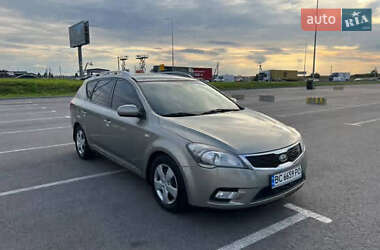 Kia Ceed  2011