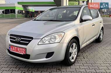 Kia Ceed  2008