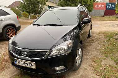 Kia Ceed  2012