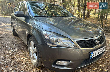 Kia Ceed  2011