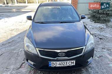 Kia Ceed  2010
