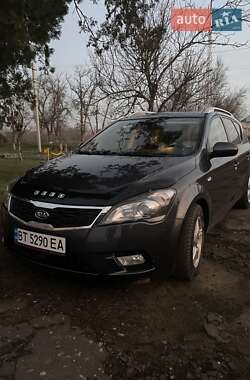 Kia Ceed  2011