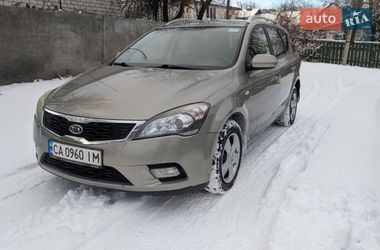 Kia Ceed  2010