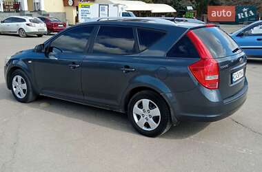 Kia Ceed  2010