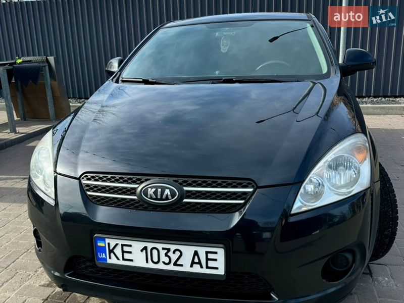 Хэтчбек Kia Ceed 2008 в Днепре Хэтчбек Kia Ceed 2008 в Днепре