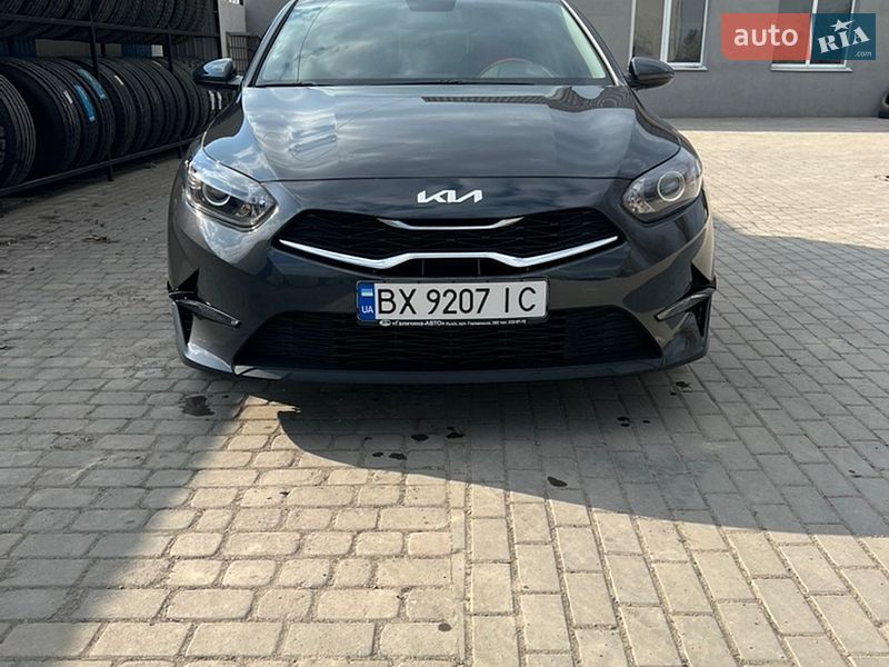 Хетчбек Kia Ceed 2022 в Чемерівцях фото 3 Хетчбек Kia Ceed 2022 в Чемерівцях