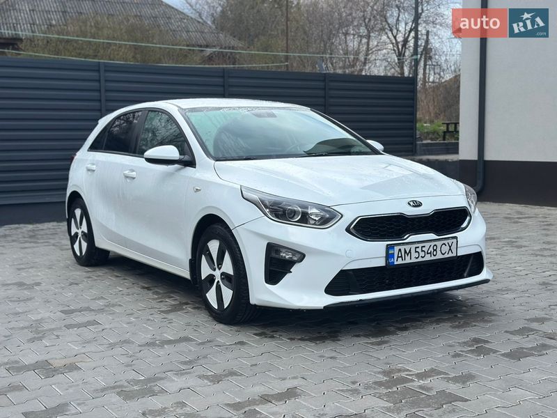 Хэтчбек Kia Ceed 2019 в Киеве