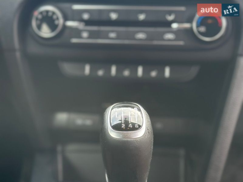 Хэтчбек Kia Ceed 2019 в Киеве