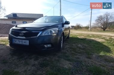 Kia Ceed  2011