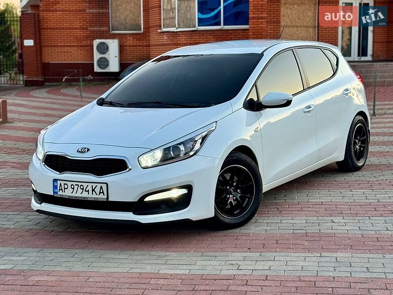 Хэтчбек Kia Ceed 2018 в Запорожье