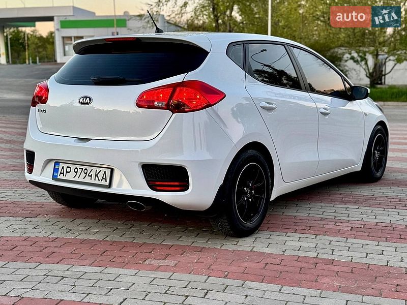 Хэтчбек Kia Ceed 2018 в Запорожье